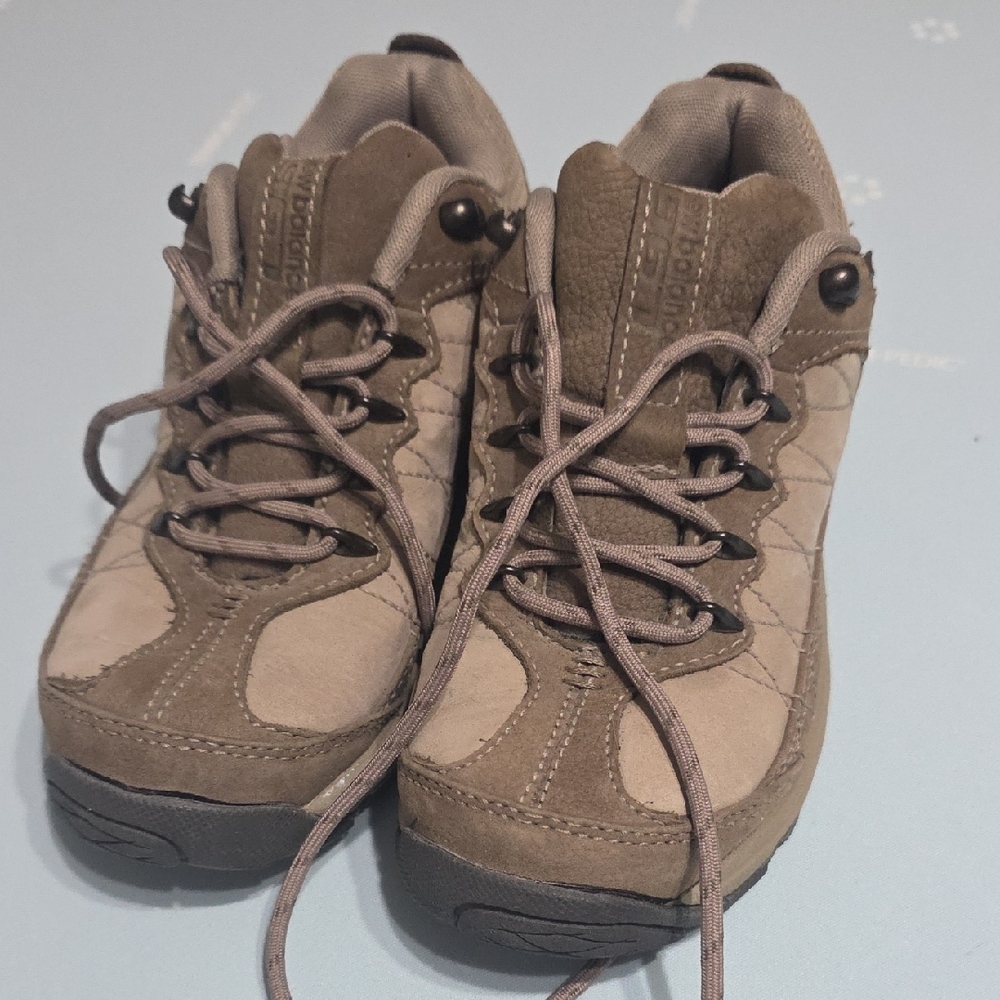 Womens  Brown Hiking Shoes